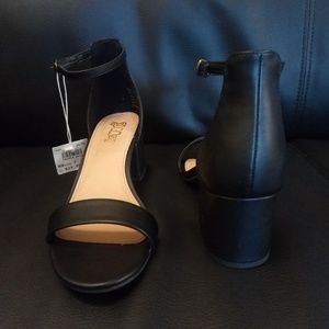 Brash 2" Chunky Heel Sandals - Black